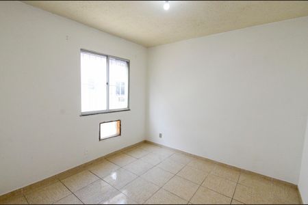 Quarto 2 de apartamento para alugar com 2 quartos, 44m² em Mangueira, Rio de Janeiro