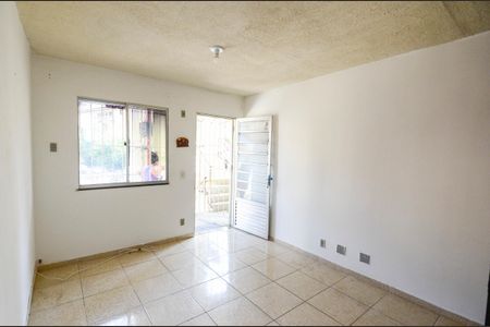 Sala de apartamento para alugar com 2 quartos, 44m² em Mangueira, Rio de Janeiro