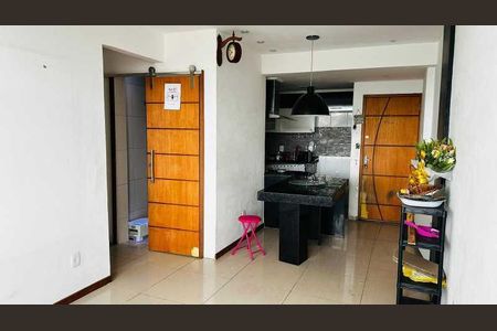 Apartamento à venda com 2 quartos, 48m² em Olaria, Rio de Janeiro