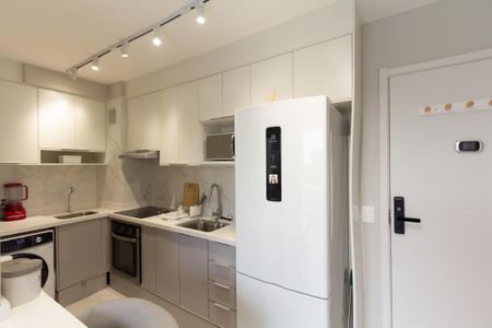 Cozinha de apartamento para alugar com 2 quartos, 37m² em Moema, São Paulo