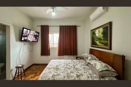 Quarto  de casa à venda com 3 quartos, 236m² em Sagrada Família, Belo Horizonte