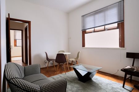 Sala de apartamento para alugar com 2 quartos, 87m² em Funcionários, Belo Horizonte