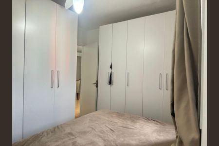 Apartamento à venda com 2 quartos, 47m² em Vila Carmosina, São Paulo
