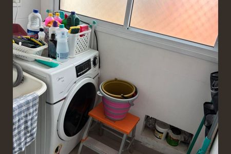 Apartamento à venda com 2 quartos, 47m² em Vila Carmosina, São Paulo