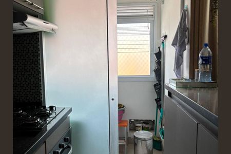Apartamento à venda com 2 quartos, 47m² em Vila Carmosina, São Paulo