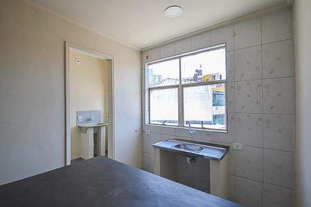 Cozinha de apartamento para alugar com 1 quarto, 28m² em Centro, São Bernardo do Campo