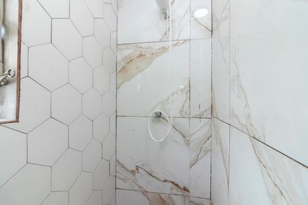 Banheiro de casa para alugar com 1 quarto, 8m² em Jardim São Paulo, São Paulo