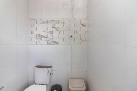 Banheiro de casa para alugar com 1 quarto, 15m² em Jardim São Paulo, São Paulo