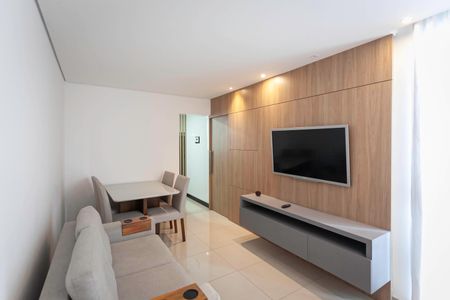 Sala  de apartamento para alugar com 2 quartos, 55m² em Castelo, Belo Horizonte