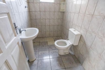 Banheiro  de casa à venda com 2 quartos, 87m² em Casa Grande, Diadema