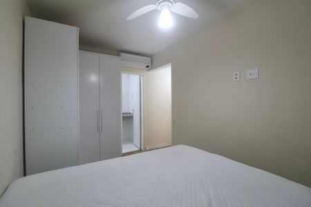 Apartamento para alugar com 70m², 2 quartos e 2 vagasQuarto Suíte 