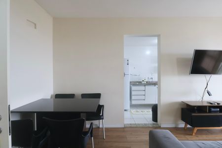 Apartamento para alugar com 70m², 2 quartos e 2 vagasSala