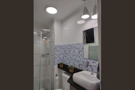 Banheiro de apartamento à venda com 2 quartos, 55m² em Jardim do Estádio, Santo André