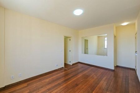 Sala de apartamento para alugar com 3 quartos, 75m² em Sion, Belo Horizonte