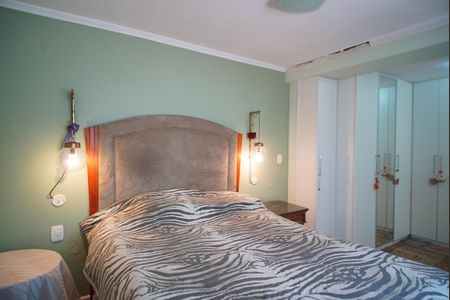 Suíte de apartamento à venda com 2 quartos, 90m² em São João, Porto Alegre