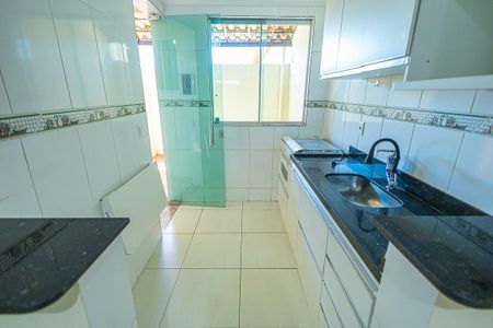 cozinha de casa à venda com 2 quartos, 70m² em Jardim Leblon, Belo Horizonte