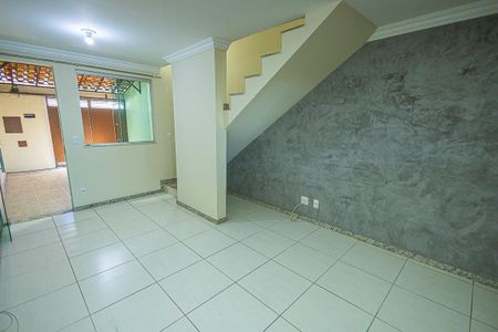sala de casa à venda com 2 quartos, 70m² em Jardim Leblon, Belo Horizonte