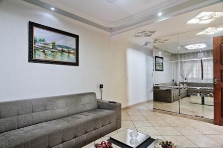 Sala de casa para alugar com 3 quartos, 300m² em Parque Sao Domingos, São Paulo