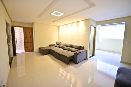 Casa para alugar com 3 quartos, 270m² em Jardim Europa, Goiânia