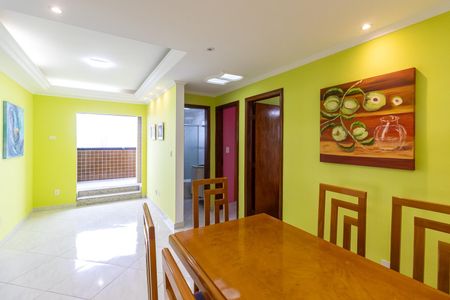 Apartamento para alugar com 2 quartos, 93m² em Guilhermina, Praia Grande