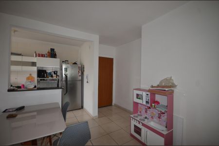 Sala de apartamento para alugar com 2 quartos, 51m² em Jardim Sulacap, Rio de Janeiro