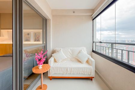 Studio para alugar com 32m², 1 quarto e sem vagaVaranda