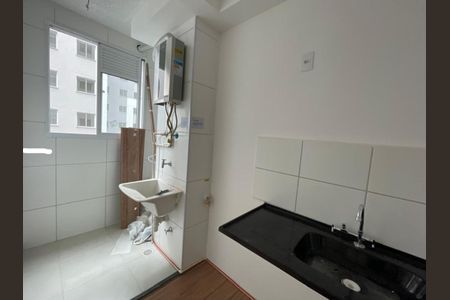 Cozinha e área de serviço de apartamento para alugar com 2 quartos, 37m² em Jardim, Santo André