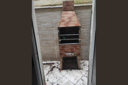 Foto 02 de apartamento à venda com 2 quartos, 70m² em Vila Helena, Santo André