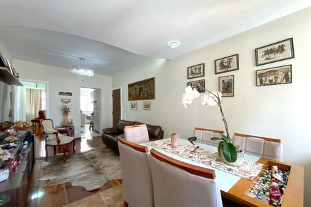 Sala de apartamento à venda com 2 quartos, 78m² em Serra, Belo Horizonte