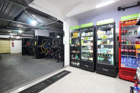 Studio para alugar com 40m², 1 quarto e sem vaga Studio para alugar com 40m², 1 quarto e sem vagaÁrea comum - Mercadinho