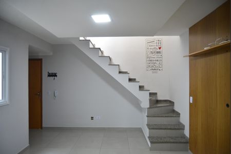 Sala de apartamento à venda com 2 quartos, 140m² em Vila Scarpelli, Santo André