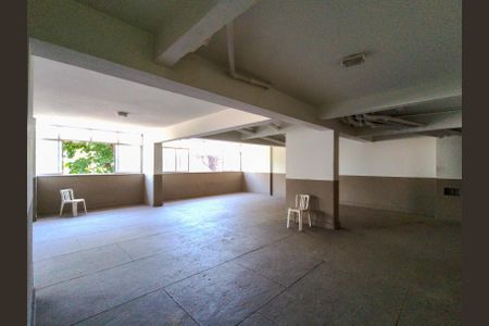 Apartamento à venda com 80m², 2 quartos e sem vagaÁrea comum - Playground