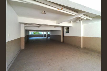 Apartamento à venda com 80m², 2 quartos e sem vagaÁrea comum - Playground