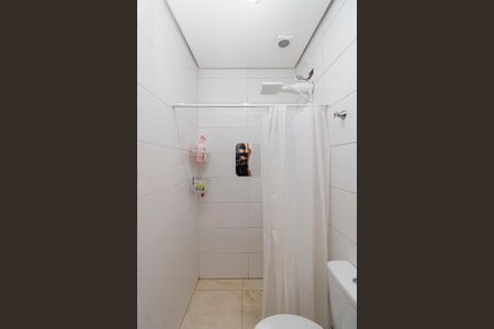 Banheiro de apartamento à venda com 1 quarto, 38m² em Vila Mazzei, São Paulo