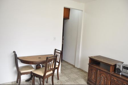 Apartamento para alugar com 2 quartos, 45m² em Tomás Coelho, Rio de Janeiro