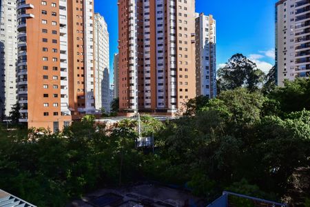 Vista de apartamento à venda com 1 quarto, 70m² em Panamby, São Paulo