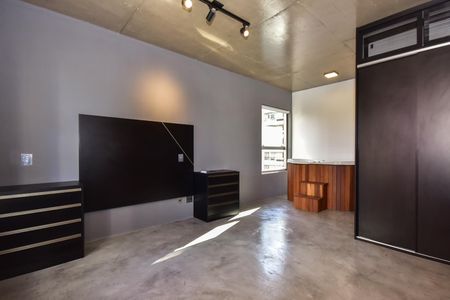 Quarto de apartamento à venda com 1 quarto, 70m² em Panamby, São Paulo