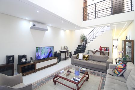 Casa à venda com 6 quartos, 280m² em Interlagos, São Paulo