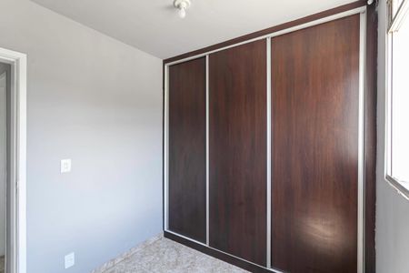 Quarto 1 de apartamento para alugar com 2 quartos, 50m² em Piratininga, Belo Horizonte