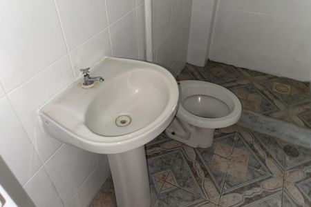 Banheiro de casa para alugar com 1 quarto, 101m² em Parque Lafaiete, Duque de Caxias