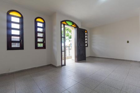 Sala de casa para alugar com 2 quartos, 130m² em Vila Talarico, São Paulo