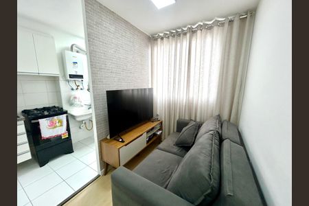 Sala de apartamento para alugar com 2 quartos, 35m² em Vila Galvão, Guarulhos