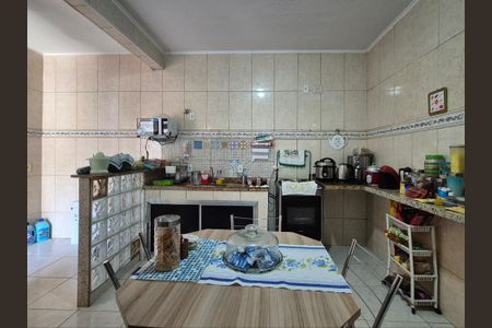 Casa de condomínio para alugar com 85m², 2 quartos e sem vagaCozinha 
