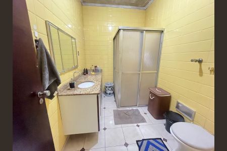 Casa à venda com 3 quartos, 220m² em Vila Vitória, Santo André