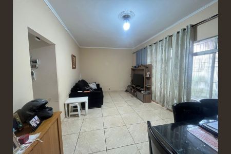 Casa à venda com 3 quartos, 220m² em Vila Vitória, Santo André