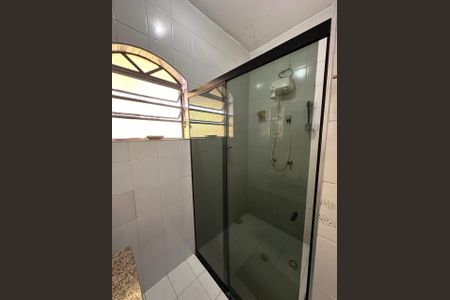 Casa à venda com 4 quartos, 250m² em Jardim Sao Luiz, São Paulo