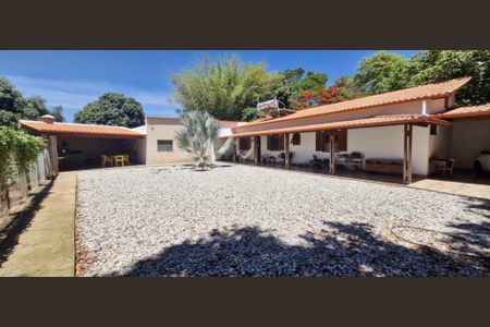 Casa à venda com 5 quartos, 470m² em Várzea, Lagoa Santa