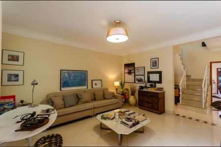 Sala de casa à venda com 3 quartos, 150m² em Piqueri, São Paulo