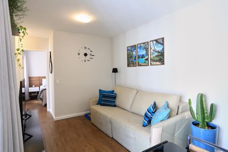 Sala de apartamento à venda com 2 quartos, 55m² em Pompéia, Belo Horizonte