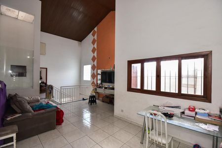 Sala de casa para alugar com 3 quartos, 90m² em Vila Gomes, São Paulo